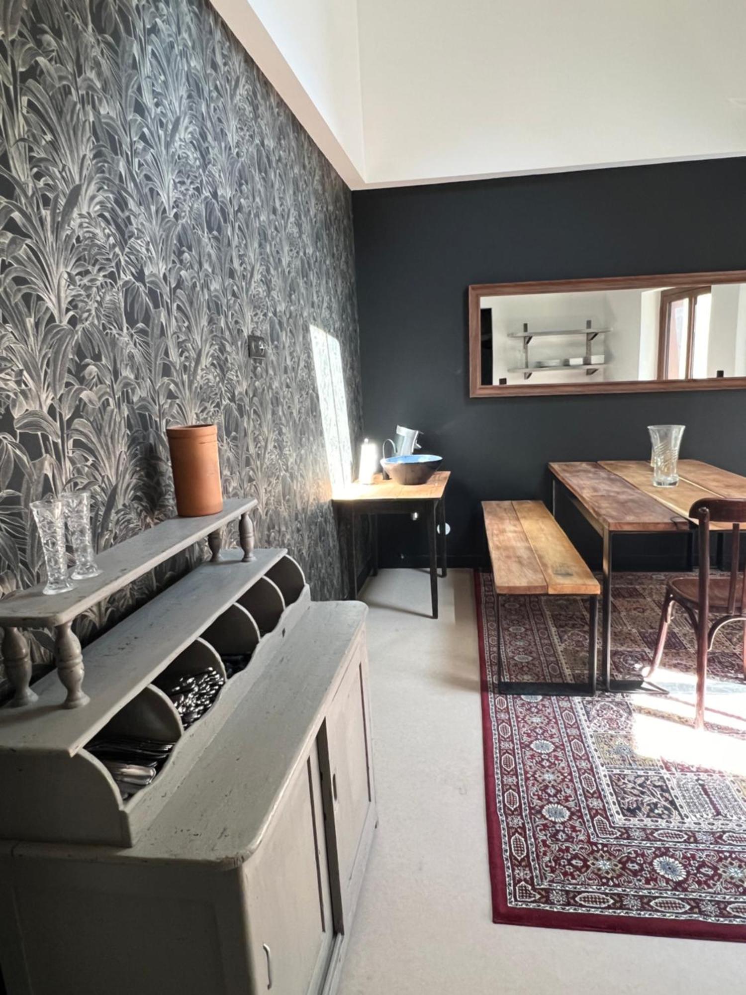 Le Chene Fleuri Couette-café